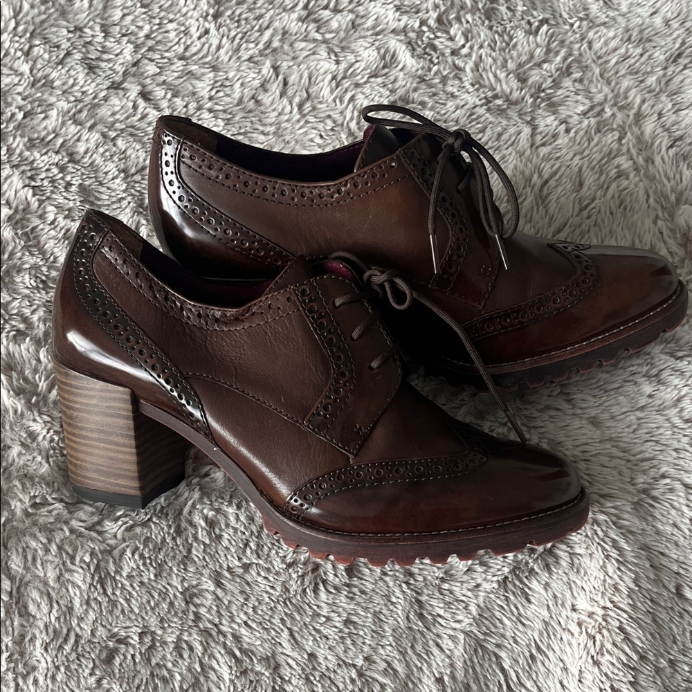 Tamaris Elegant Brown Leather Block Heel Shoes